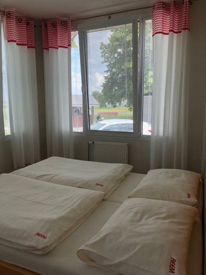 Pommeuse Country House Reem מראה חיצוני תמונה