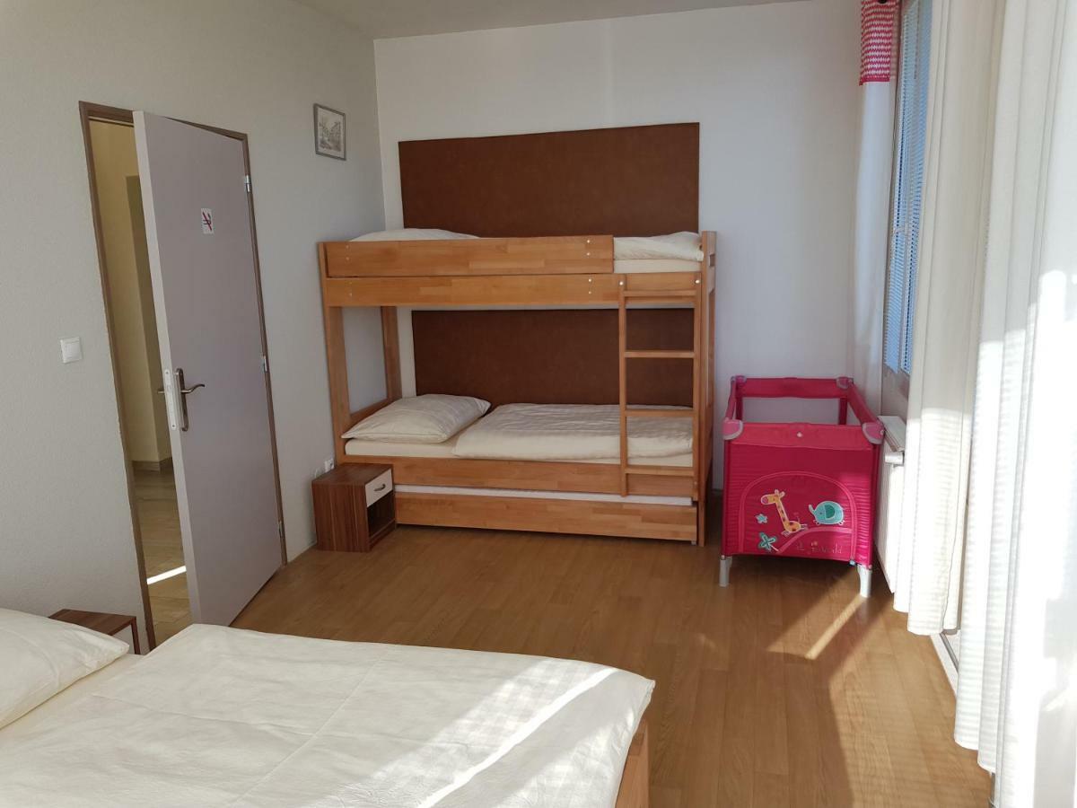 Pommeuse Country House Reem מראה חיצוני תמונה