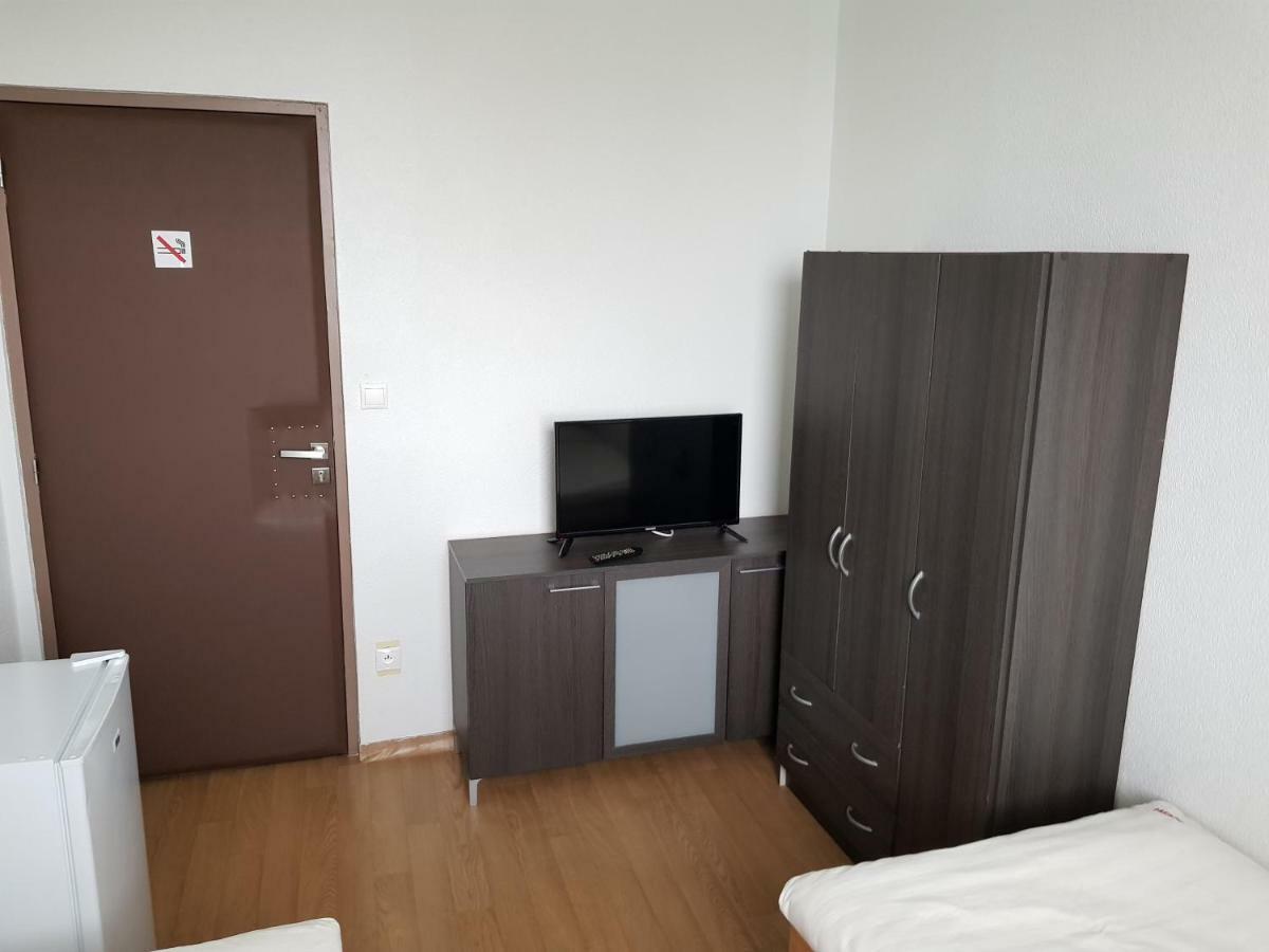 Pommeuse Country House Reem מראה חיצוני תמונה