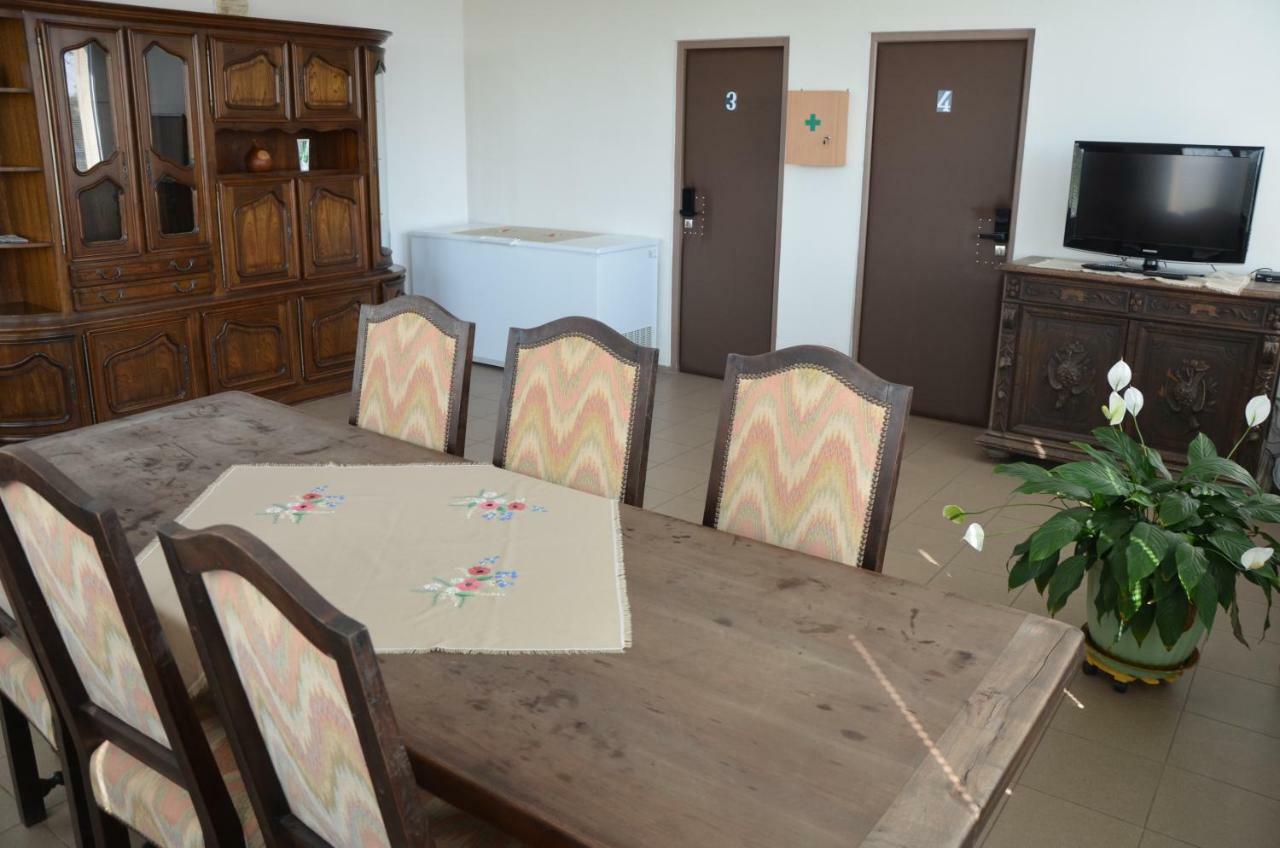 Pommeuse Country House Reem חדר תמונה