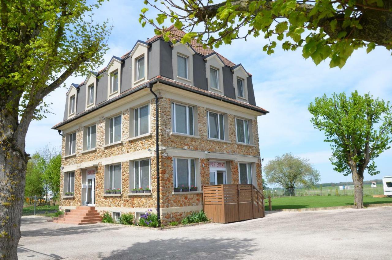 Pommeuse Country House Reem מראה חיצוני תמונה